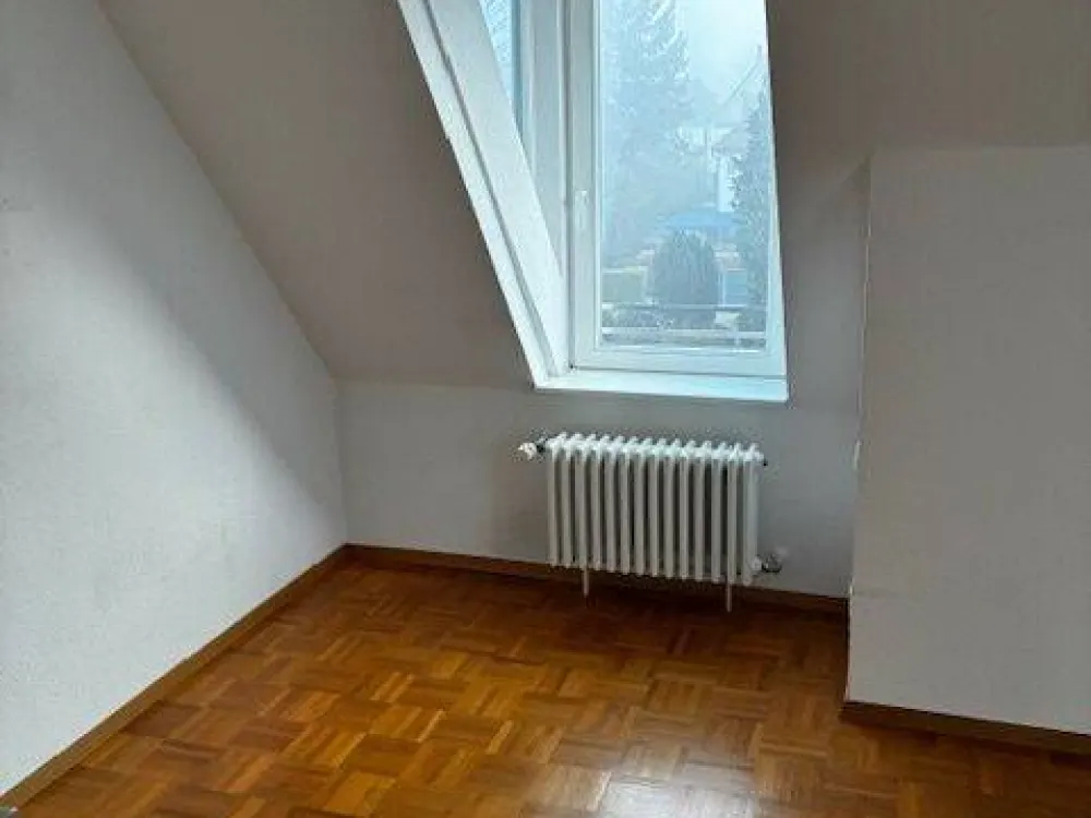 Exklusive 3,5-Zi.-Wohnung mit Gartennutzung in schöner Lage in Degerloch