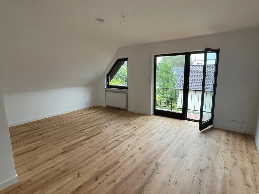 2 Zimmer Wohnung mit Einbauküche und Balkon in Junkersdorf