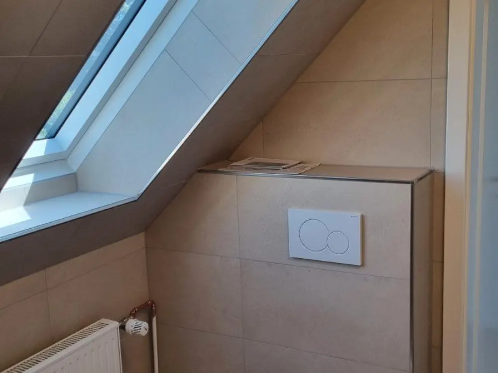 Freundliche Dachgeschosswohnung im Maisonettestil in Klecken