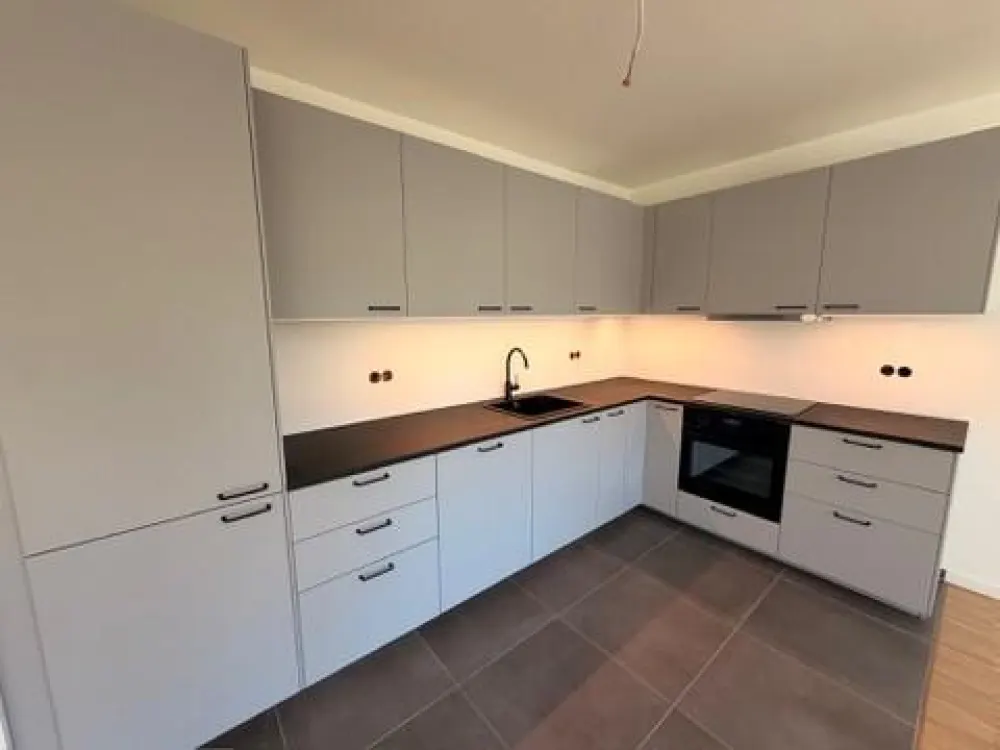 Hochwertige 2-Zimmer-Neubauwohnung mit Balkon in der Frankenallee