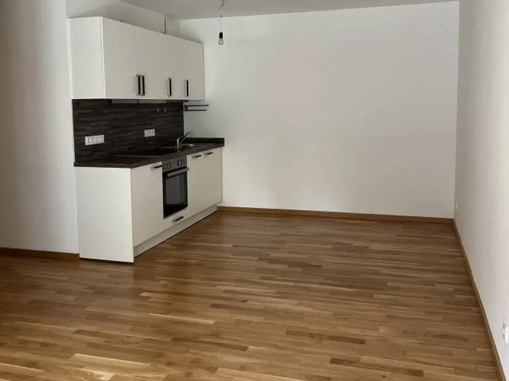 Attraktive Neubauwohnung mit Einbauküche in der Dresdner Innenstadt!