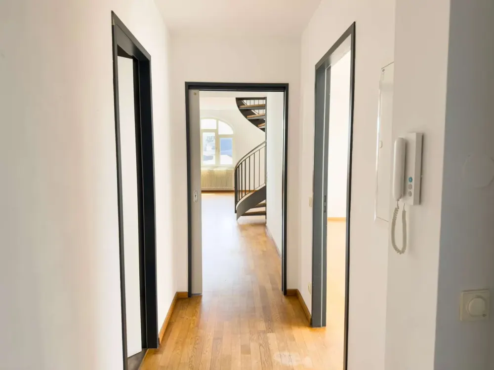 Spacious 150 m² Maisonette Apartment in Lipsia-Haus, Fitted Kitchen | Roof Terrace | En Suite Bathroom