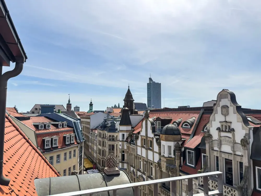 Spacious 150 m² Maisonette Apartment in Lipsia-Haus, Fitted Kitchen | Roof Terrace | En Suite Bathroom