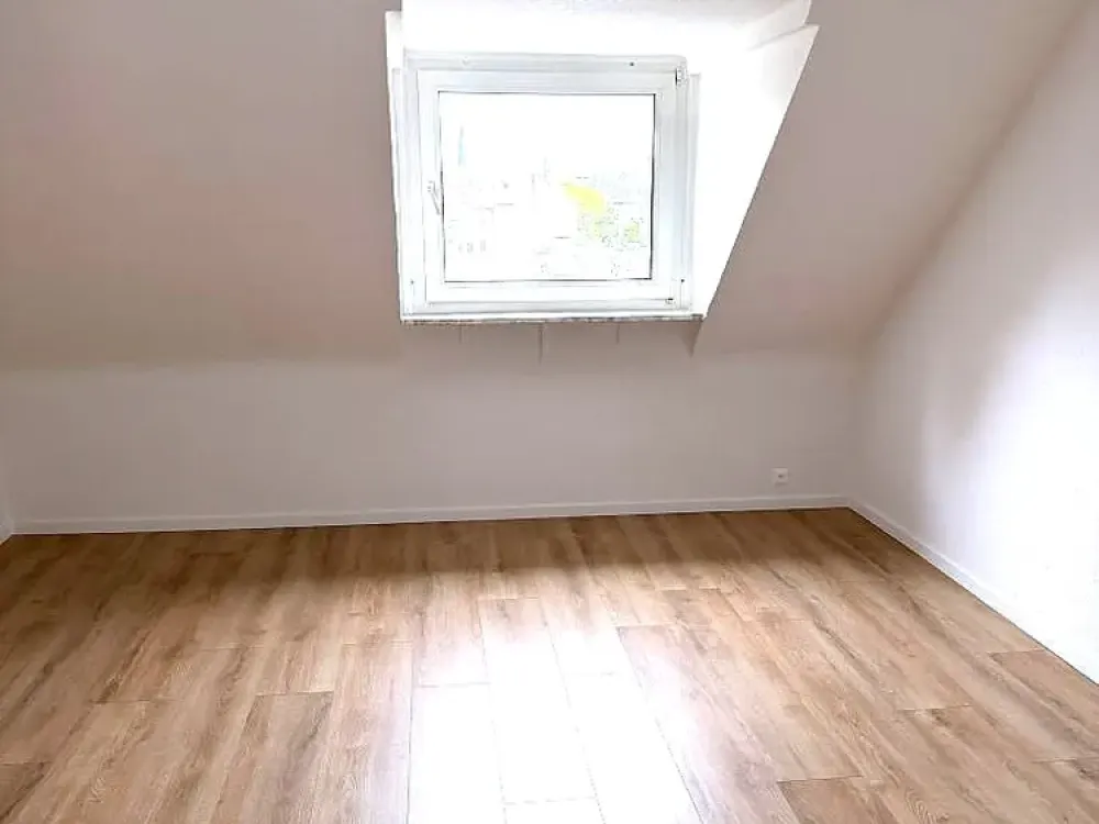 Frisch gemacht für Ihren Einzug / Freshly prepared for your move-in.