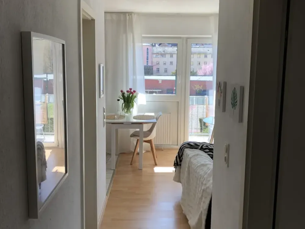 Wohnen mit Charakter: Modernisierte 2-Zimmer-Wohnung in Königstein