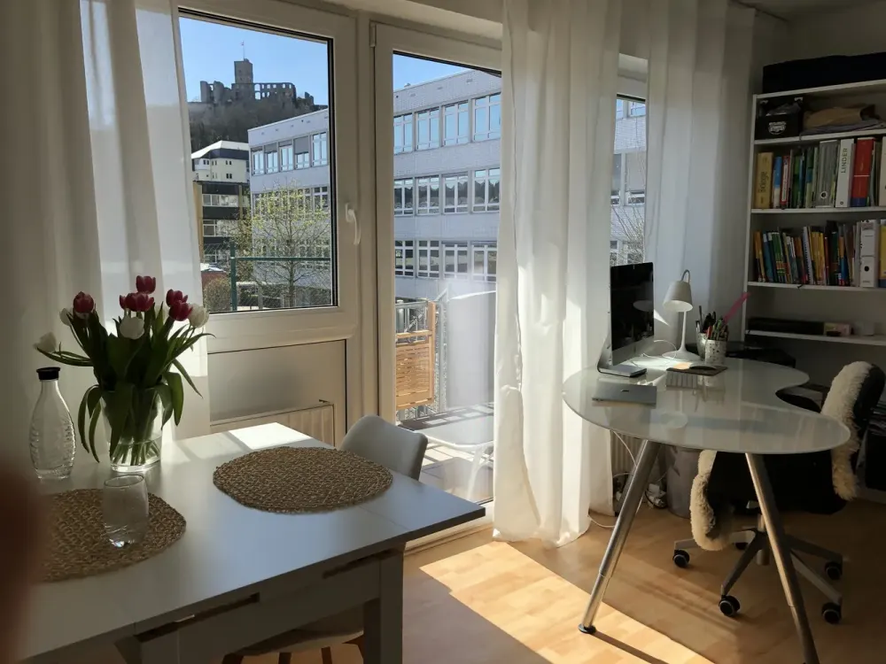 Wohnen mit Charakter: Modernisierte 2-Zimmer-Wohnung in Königstein
