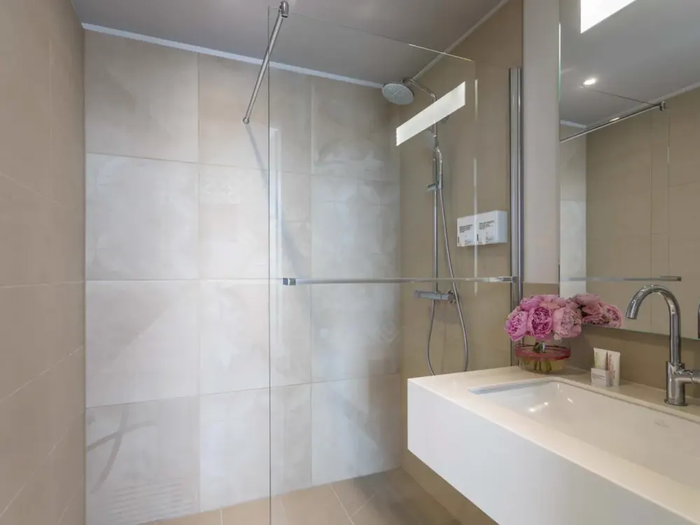 1 Zimmer Wohnung- Premier, Berlin Mitte €1.600 / Monat (inkl. Nebenkosten)
