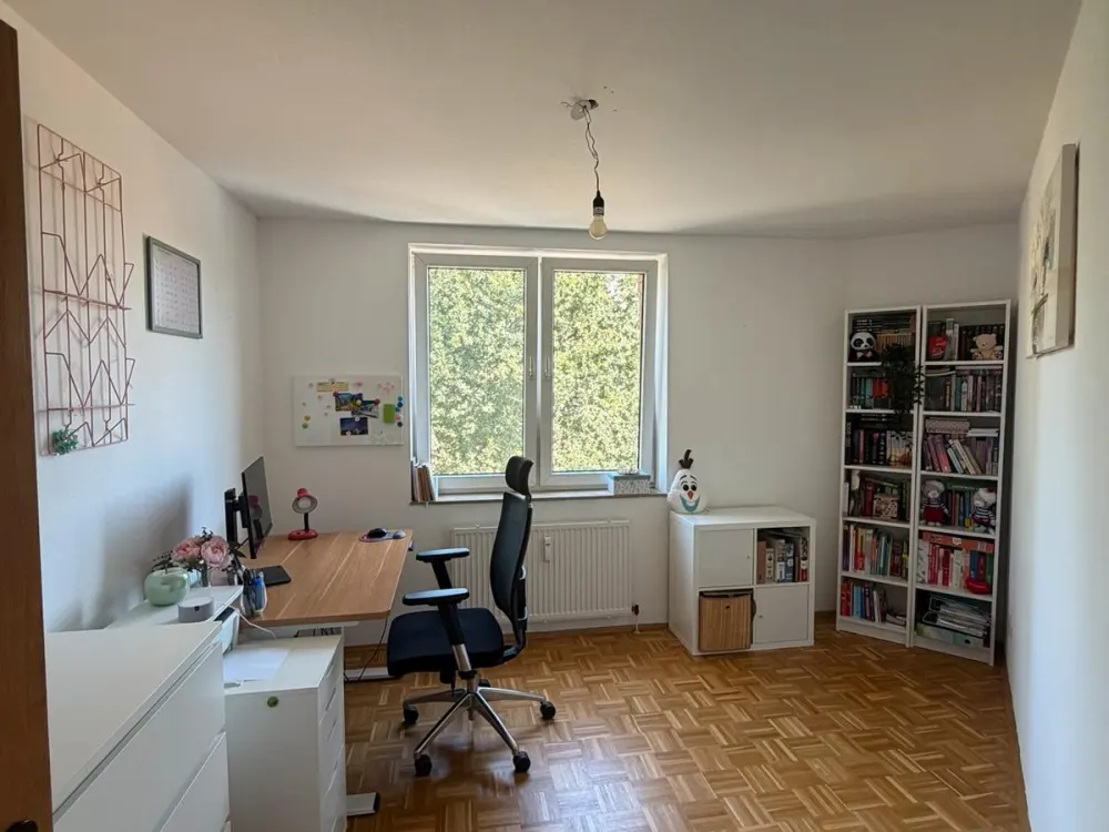 Voll möblierte 3-Zimmer-Wohnung zur Zwischenmiete (01.10.-15.03.)