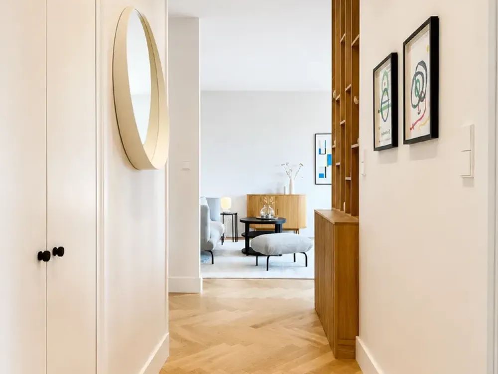 Kersaniert und vollmöbliert - 2 Zimmer, sofort bezugsfrei