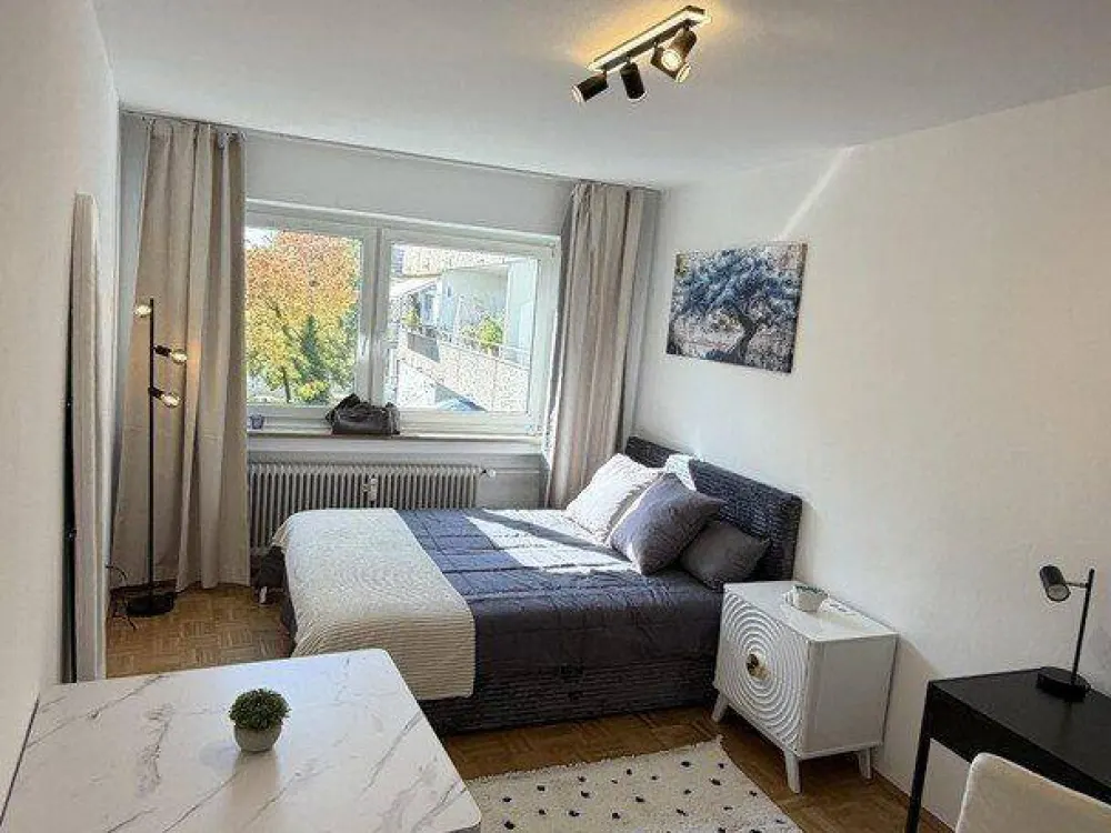 1 Shared Flat Room in Courtyard Location Near City Center Including Fitted Kitchen and Furnished
