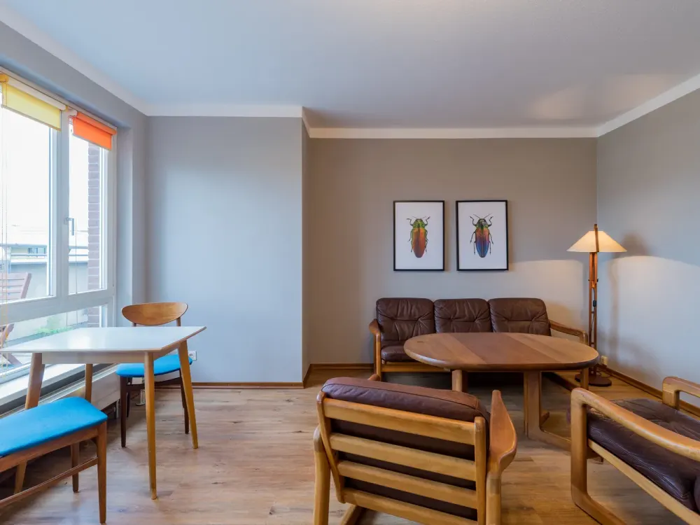 Bright & Quiet Rooftop Apartment in Central Moabit, Fully Furnished, U-Bahn 1 Min Away