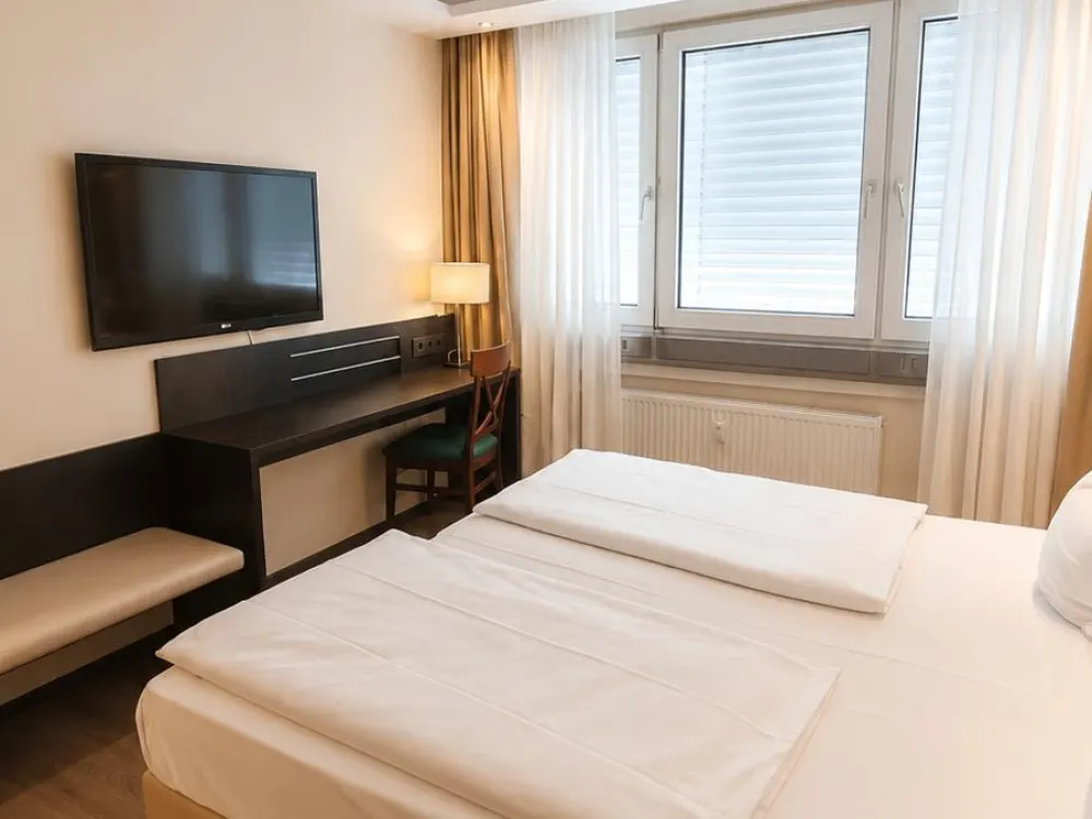 Hotel Atmosphere: Fully Furnished Former Hotel Room in Karlsruhe for Rent