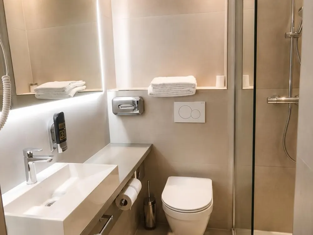 Hotel Atmosphere: Fully Furnished Former Hotel Room in Karlsruhe for Rent