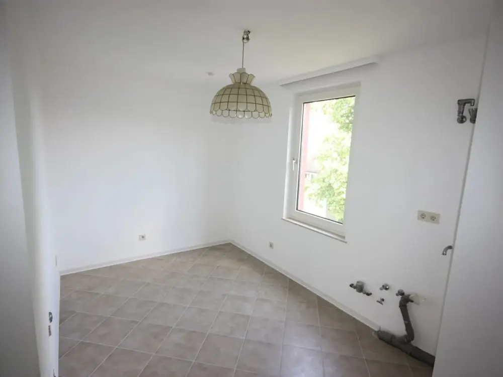 4-Zimmer-Wohnung Nähe Französische Schule & Metropolitan School Frankfurt
