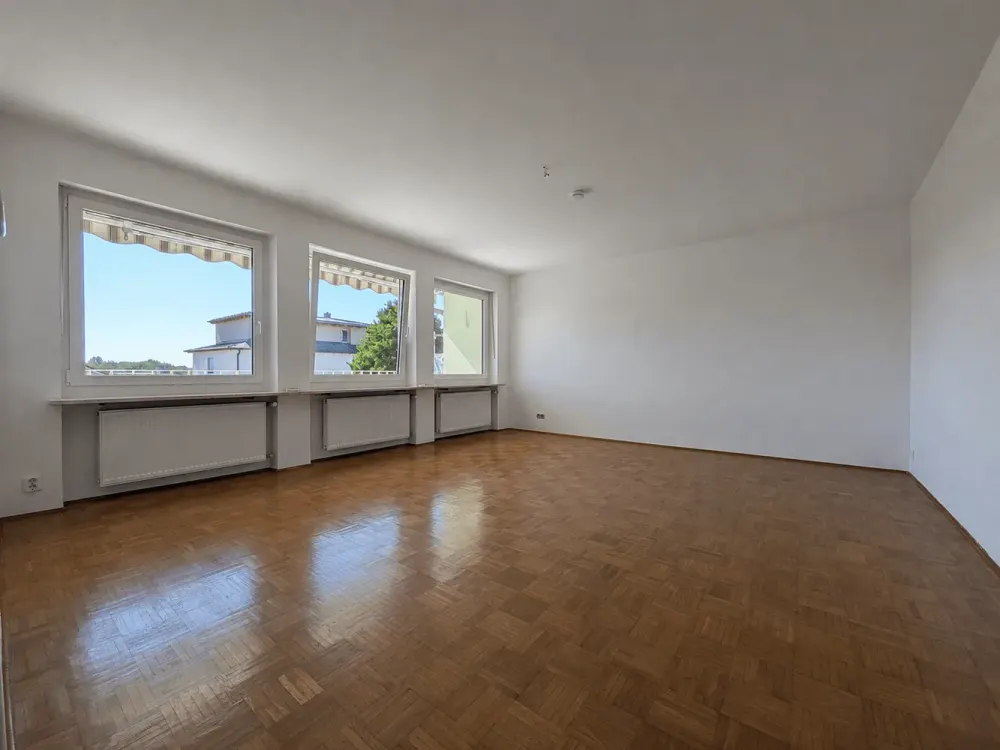 Großzügige und ruhig gelegene 3-Zimmer-OG Wohnung mit Balkon