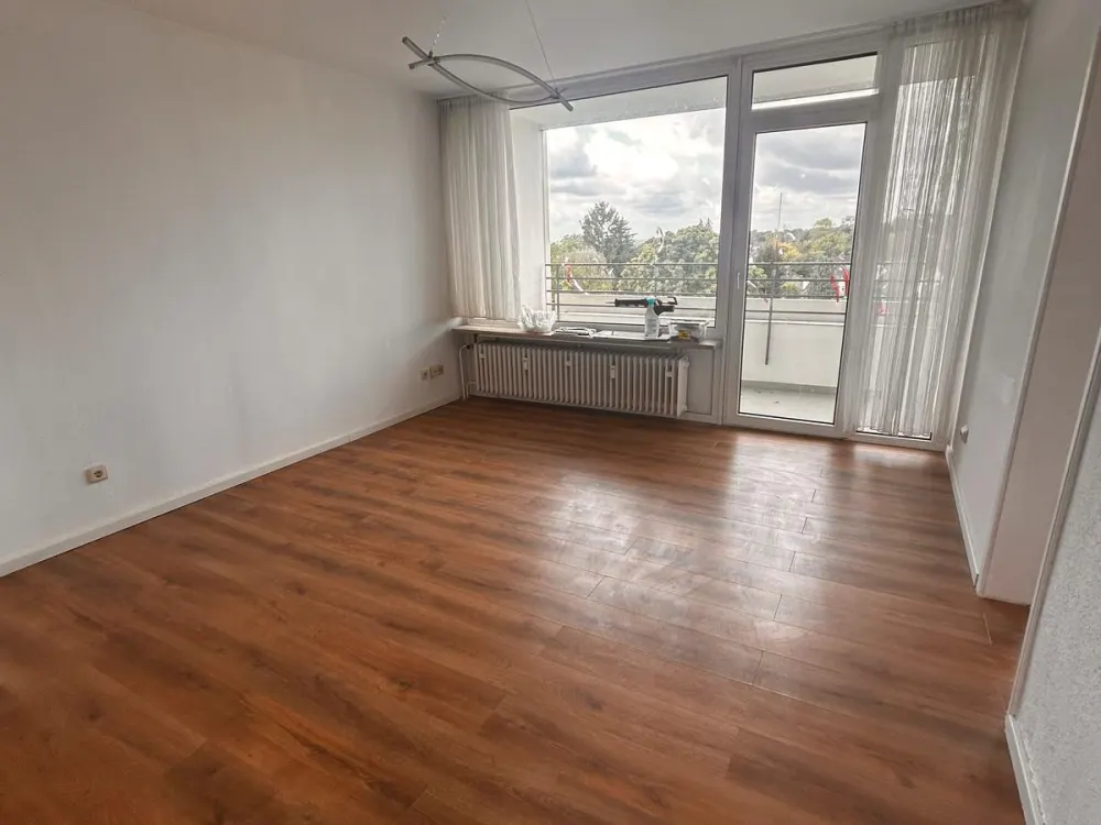Modernisierte 2-Zi.-Wohnung mit Fernblick