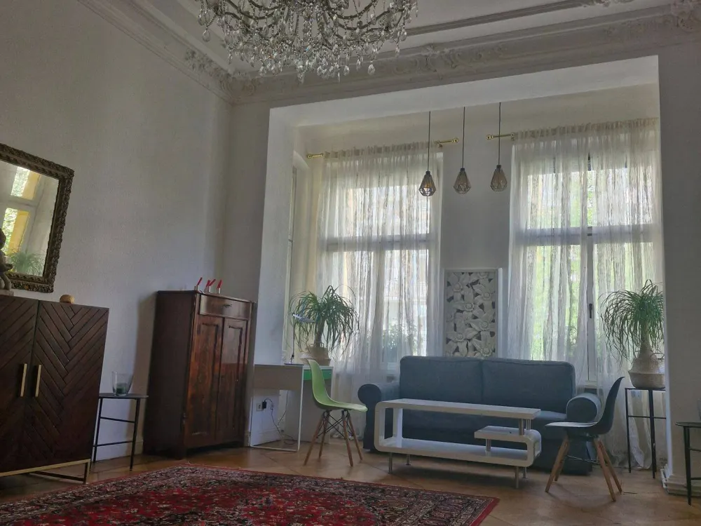 1 Zimmer 30qm in WG,Möbliert,Ab 01.09.2026 bis 30.12.2026 zu vermietten