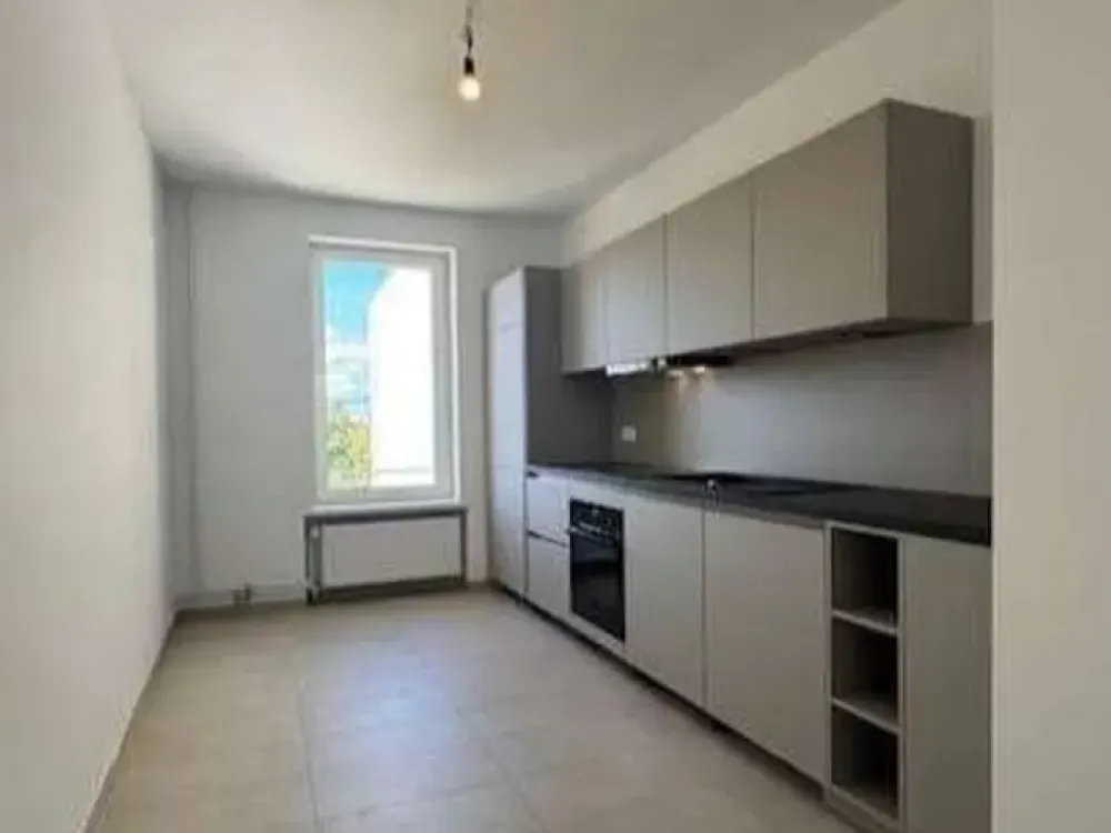 Schöne Wohnung mit Tageslichtbad und Einbauküche