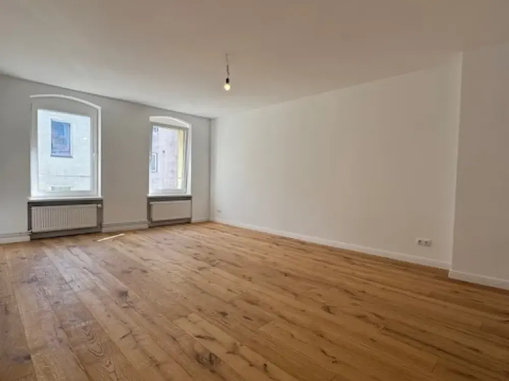 Schöne Wohnung mit Tageslichtbad und Einbauküche