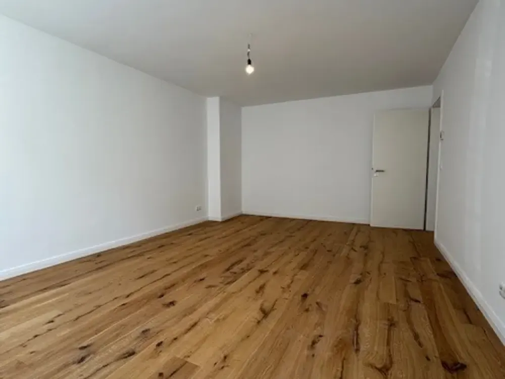 Schöne Wohnung mit Tageslichtbad und Einbauküche