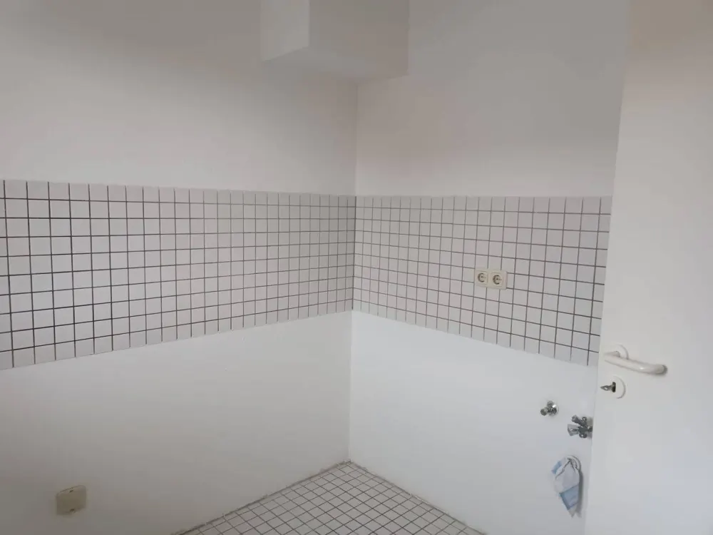 2 or 3 Person Shared Apartment in a 3-Room Maisonette Apartment with Balcony & Underground Parking Space