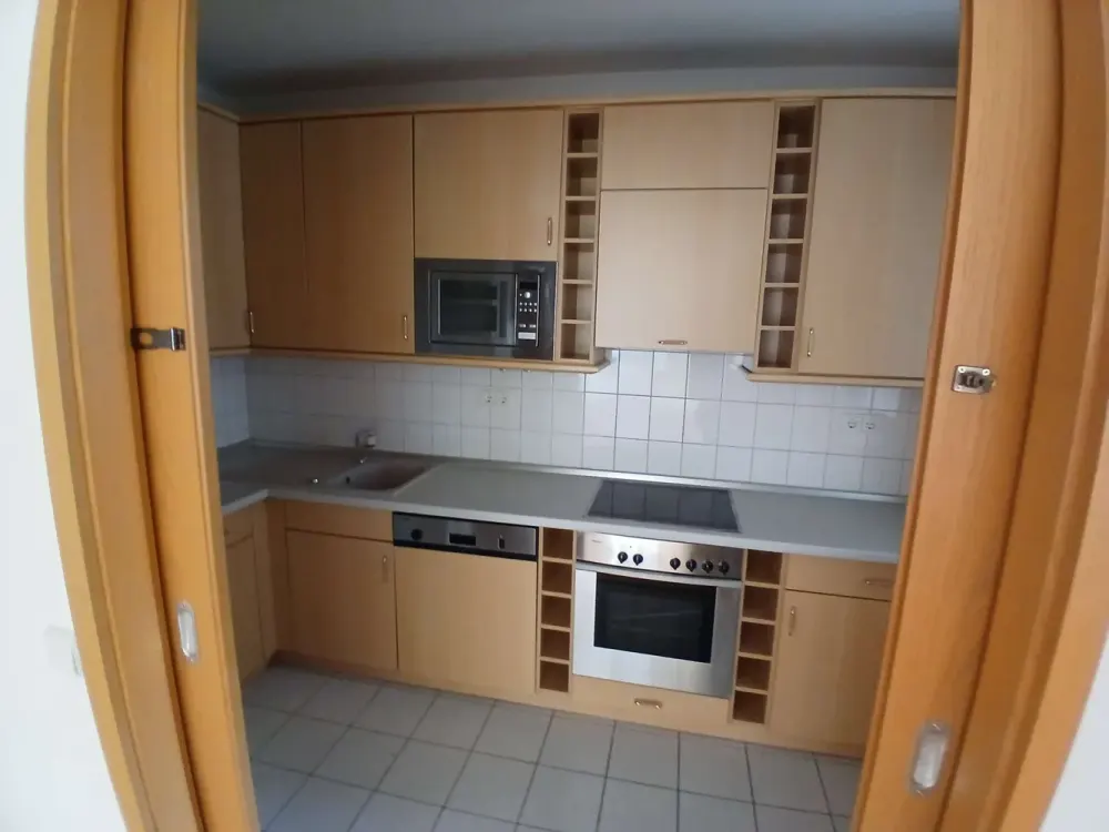 Urbanes Wohnen mit Flair, Helle Wohnung mit Balkon im Herzen der Stadt