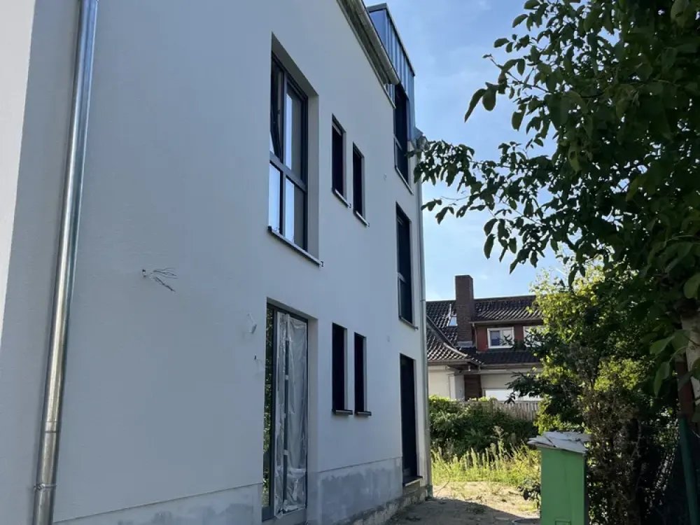 *Neubau Erstbezug* Exclusive 4 Zimmer-Wohnung mit Garten im 3 FH in bester Lage in Obertshausen