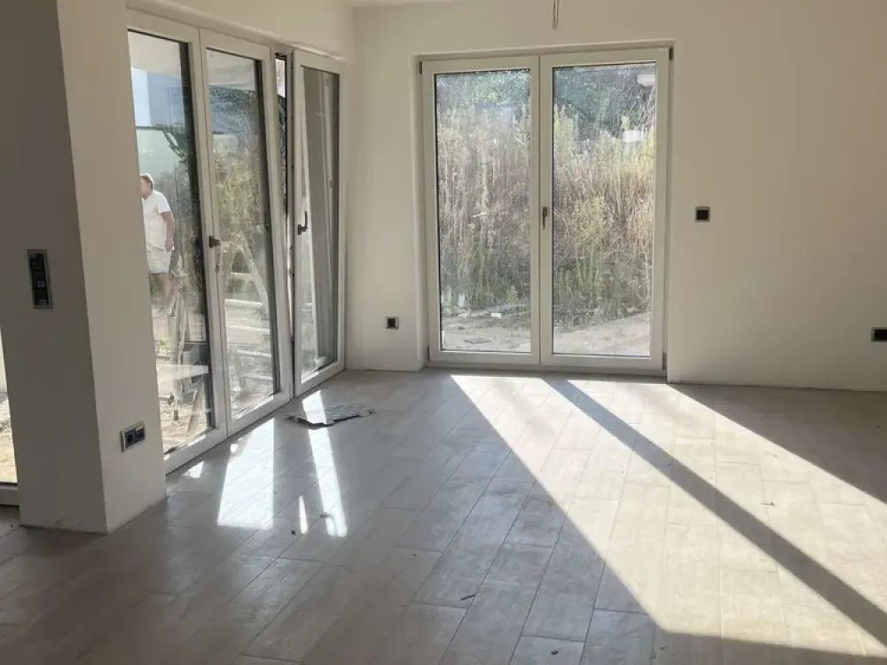 *Neubau Erstbezug* Exclusive 4 Zimmer-Wohnung mit Garten im 3 FH in bester Lage in Obertshausen