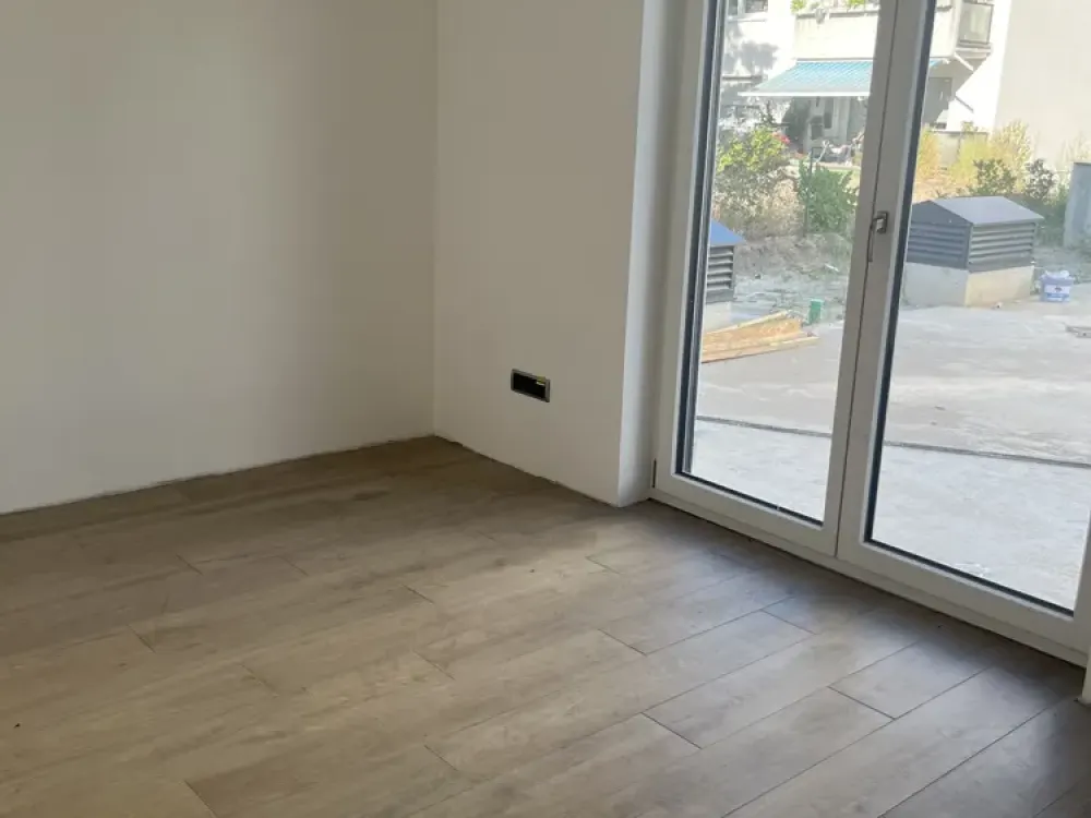 *Neubau Erstbezug* Exclusive 4 Zimmer-Wohnung mit Garten im 3 FH in bester Lage in Obertshausen