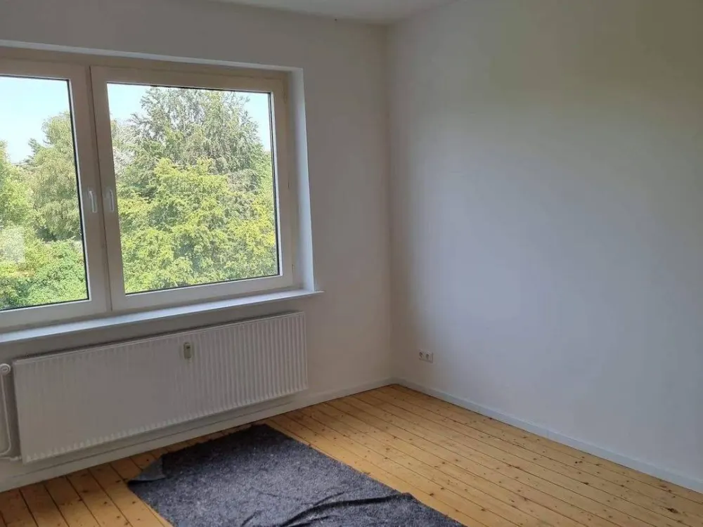 Besichtigung am 22.09.2026 • Helle 2-Zimmer-Wohnung mit Balkon am Südkanal • Erstbezug nach Modernisierung