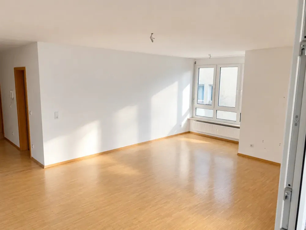 Lichtdurchflutete 3 Zimmer Wohnung