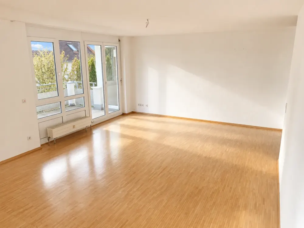 Lichtdurchflutete 3 Zimmer Wohnung