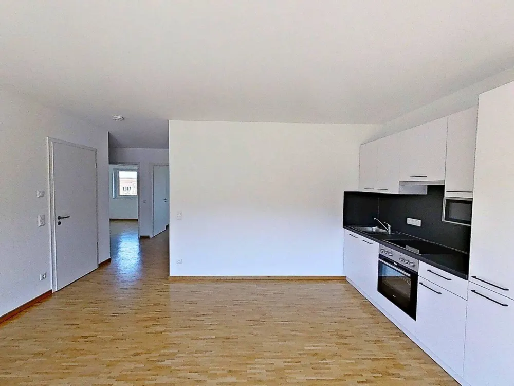 First Occupancy Wheelchair-Accessible 3-Room Apartment with Built-In Kitchen and Loggia