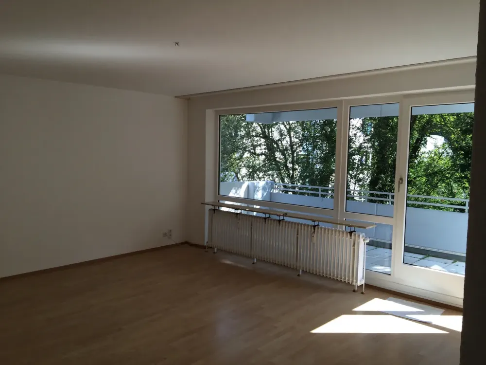 Home with 3 Rooms and Balcony in Bremen