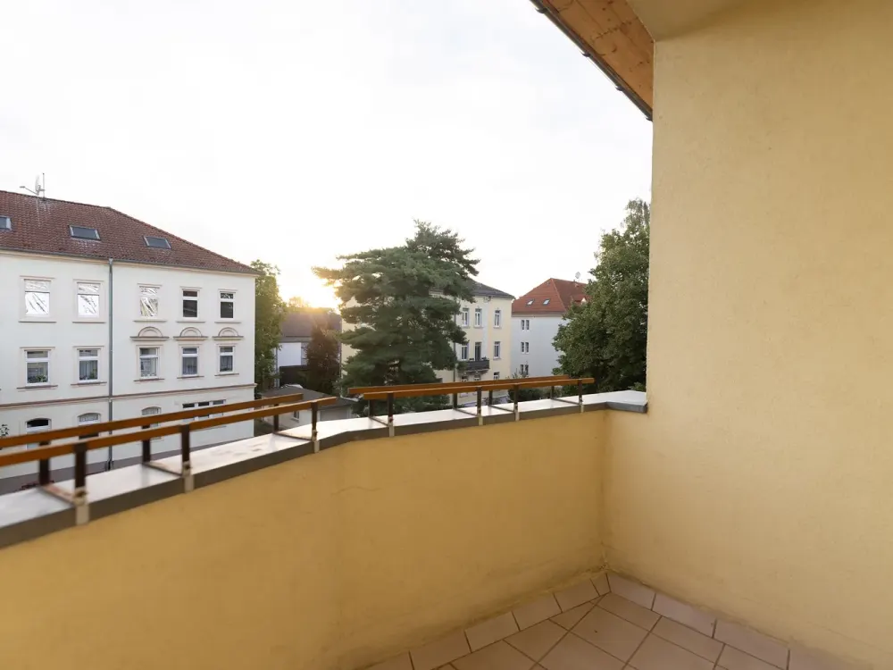 Charming 2-Room Apartment with Loggia & Spacious Kitchen-Living Area, First Occupancy After Renovation