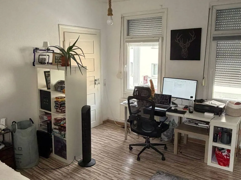 Gemütliches 17qm WG Zimmer in super Lage + Anliegende Terrasse