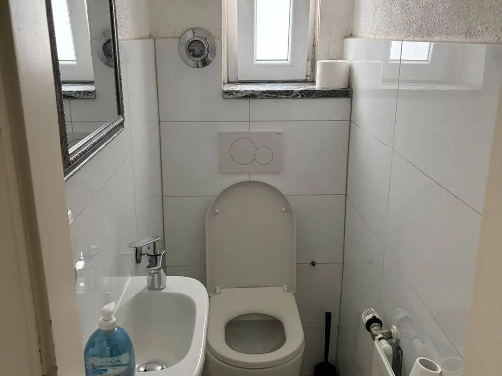 Gemütliches 17qm WG Zimmer in super Lage + Anliegende Terrasse