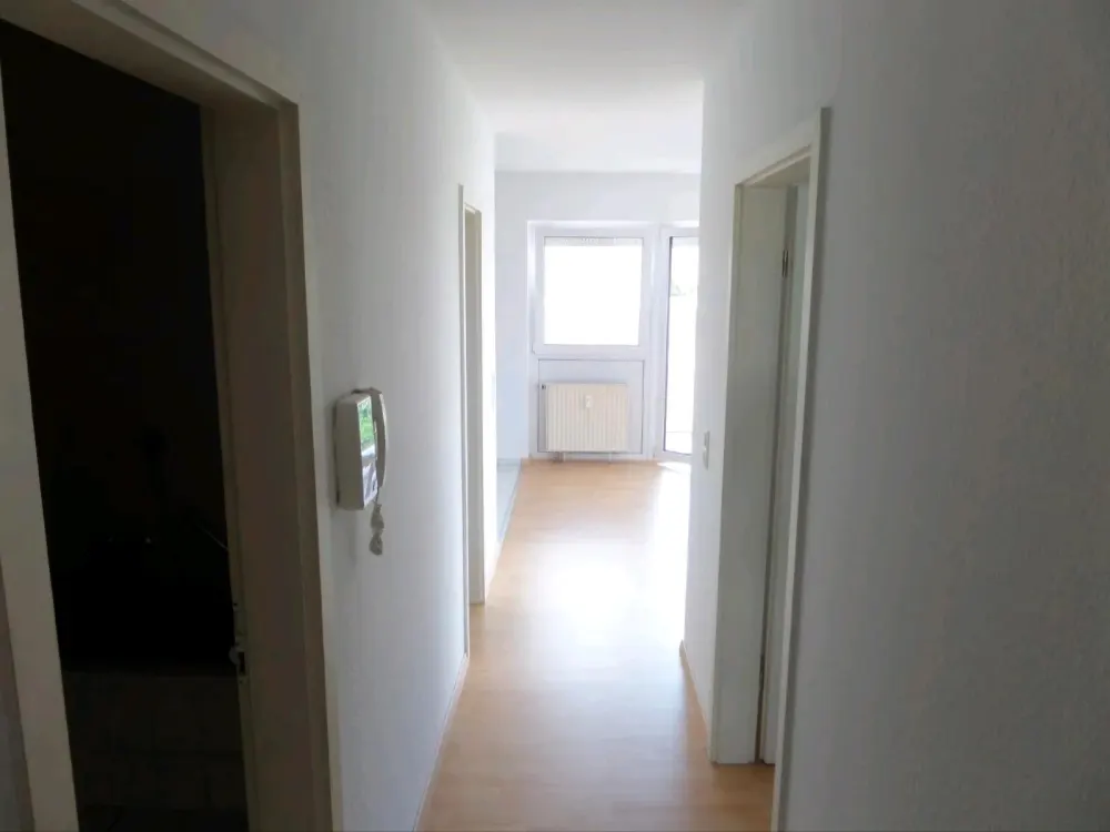 Helle 2 Zimmerwohnung mit Burgblick