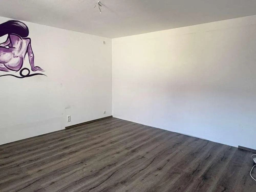 Familienfreundliche 4-Zimmer-Wohnung mit Kamin und Garage