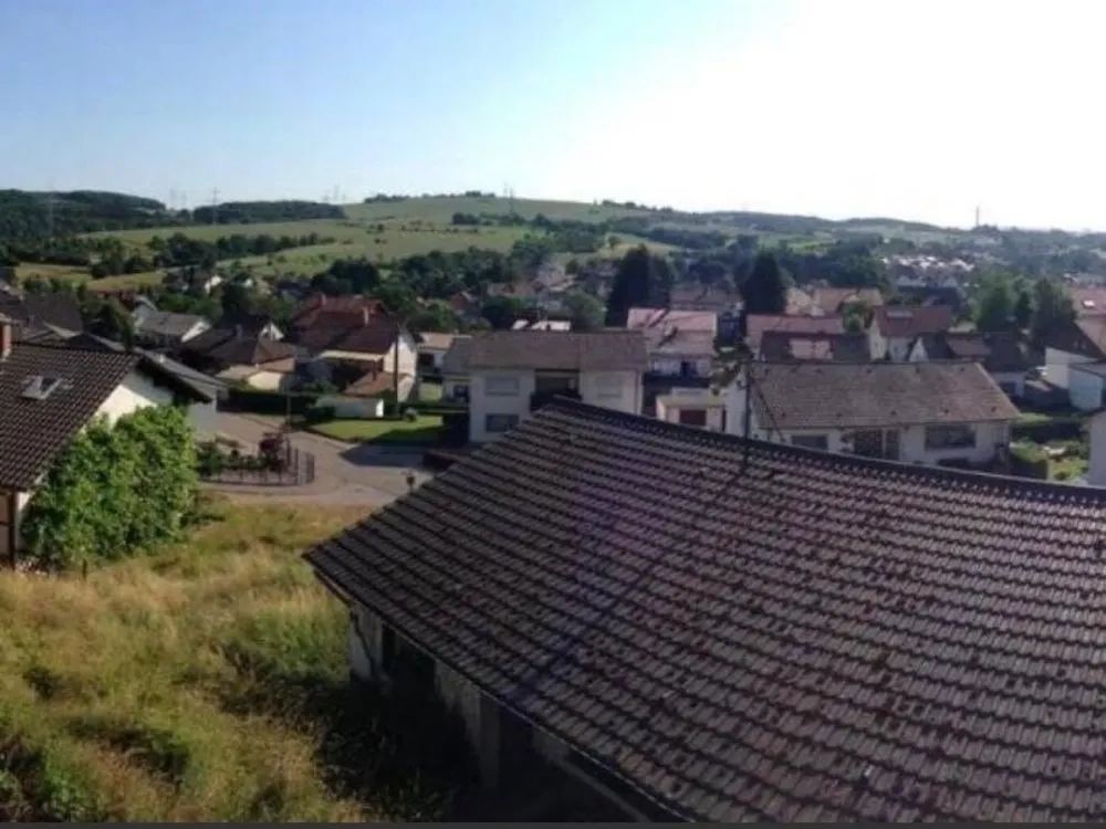 3,5-Zimmer-Wohnung (95 m²) mit Balkon in Wiesbach ab 1.11.