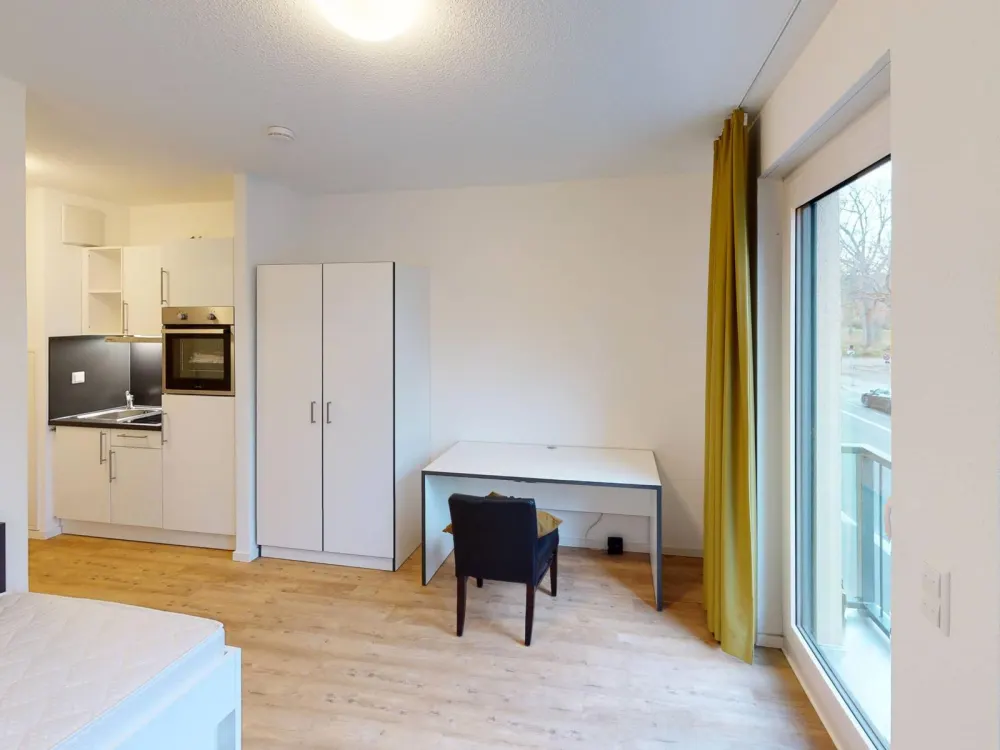 ** Modernes und vollmöbliertes 1-Zimmer-Apartment mit EINBAUKÜCHE, eigenem BALKON und gemeinschaftlicher DACHTERRASSE **