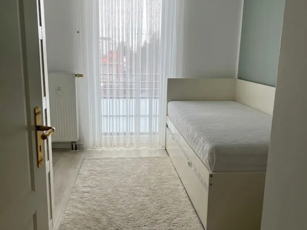 Wohnen mit Charakter: Vier-Zimmer-Wohnung in Ramersdorf