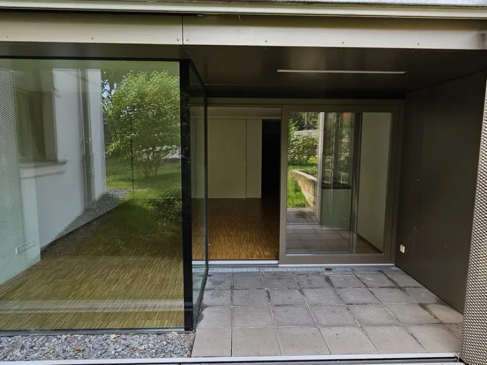 Living in the modern listed building, 1.5-room apartment with terrace and cellar!