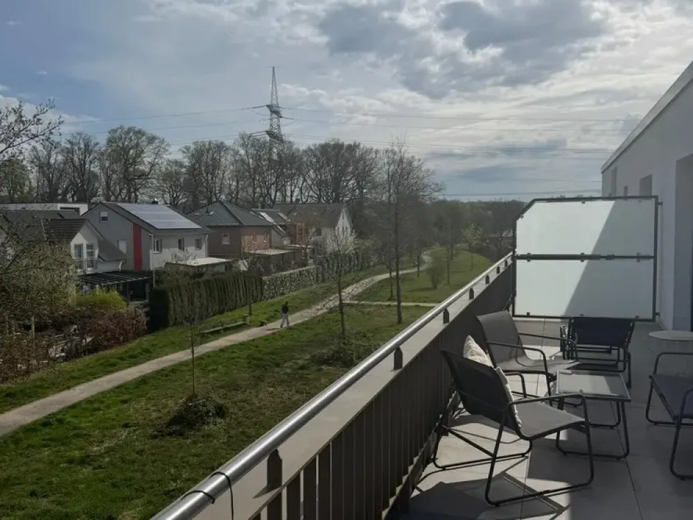 Exklusive Penthousewohnung mit großzügigem Balkon & Einbauküche