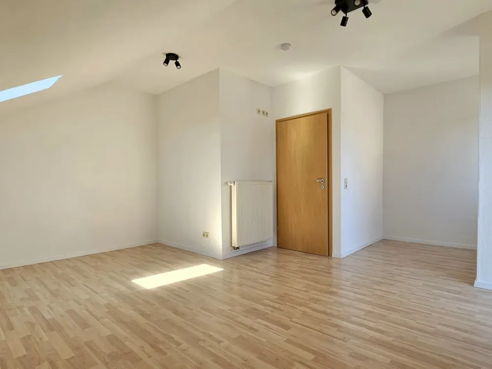 gepflegte & moderne Wohnung mit großem Balkon in Kuhardt