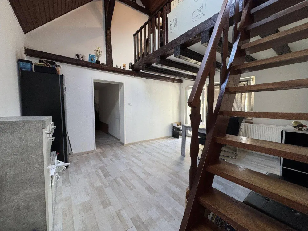 Loftartige 3-Zimmer Wohnung in ruhiger Wohngegend Sossenheim