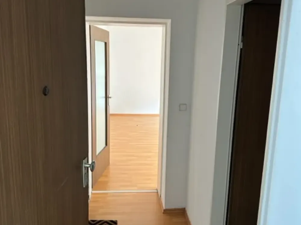 1-ZW in Maintal-Bischofsheim ab sofort. Erstbezug nach Teilsanierung mit neuem Bad und Küche