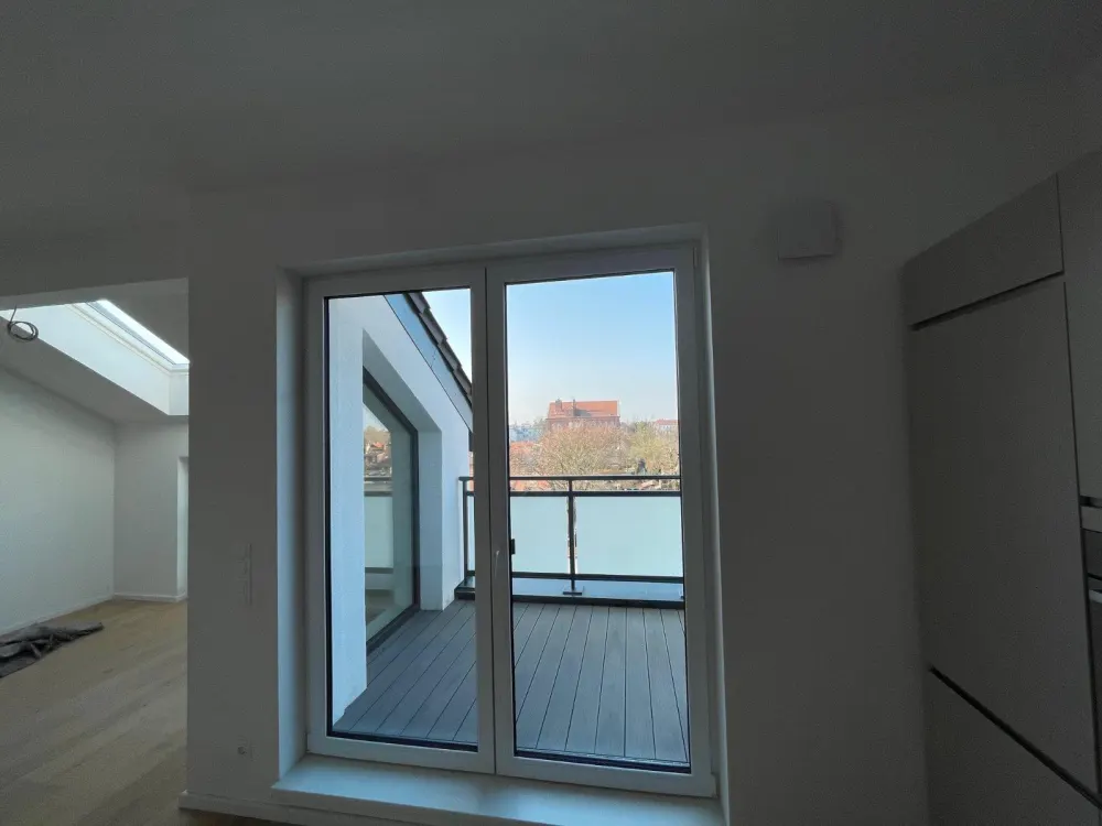 3-Zimmer Dachgeschoss-Wohnung im Neubau / 3-Room Attic Apartment