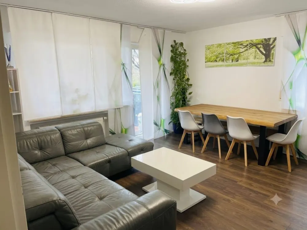 Hochwertige 3-ZW mit Balkon, carport & Einbauküche. Kallenberg