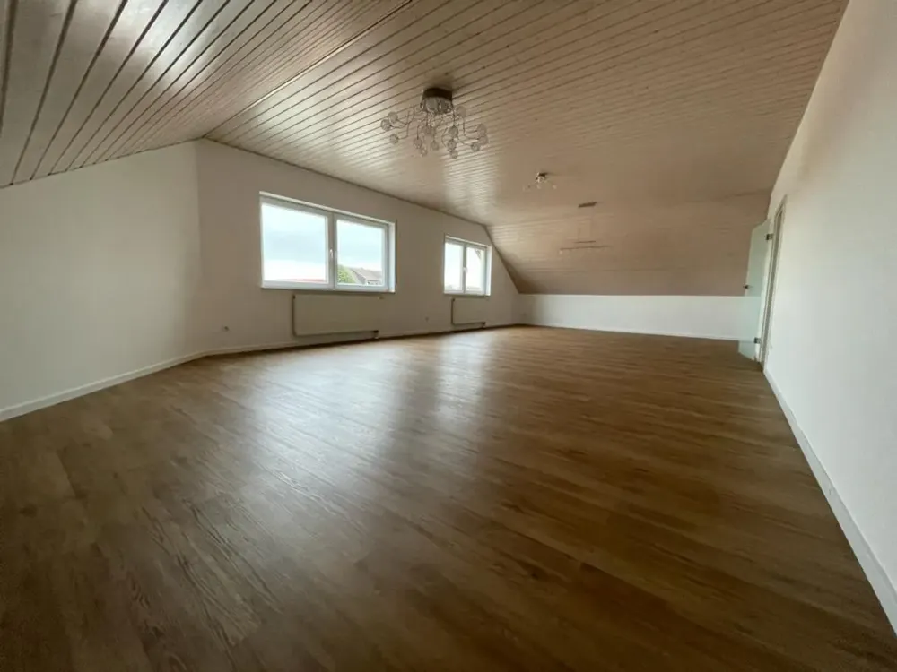 5.5-Room Attic Apartment in Hördt